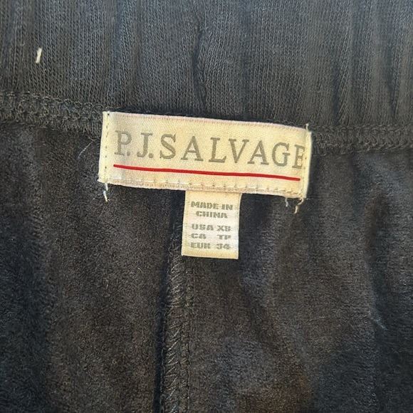 PJ Salvage XSmall Shorts Good Vibes Slate Lightening Bolt Drawstring Cuffed NWT - Picture 7 of 8